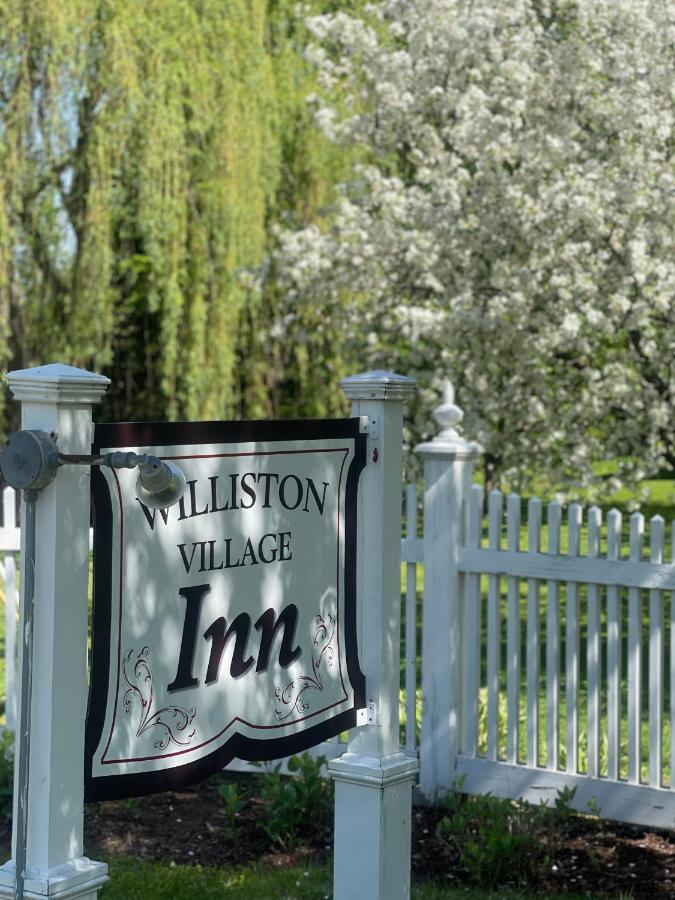 Williston Village Inn Берлингтон Экстерьер фото
